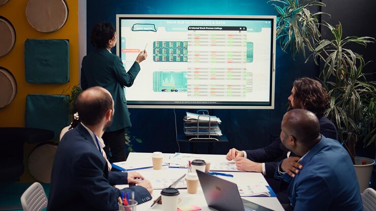 Strategy Led Production Planningmp icon illustrating media production by Arobit Digital