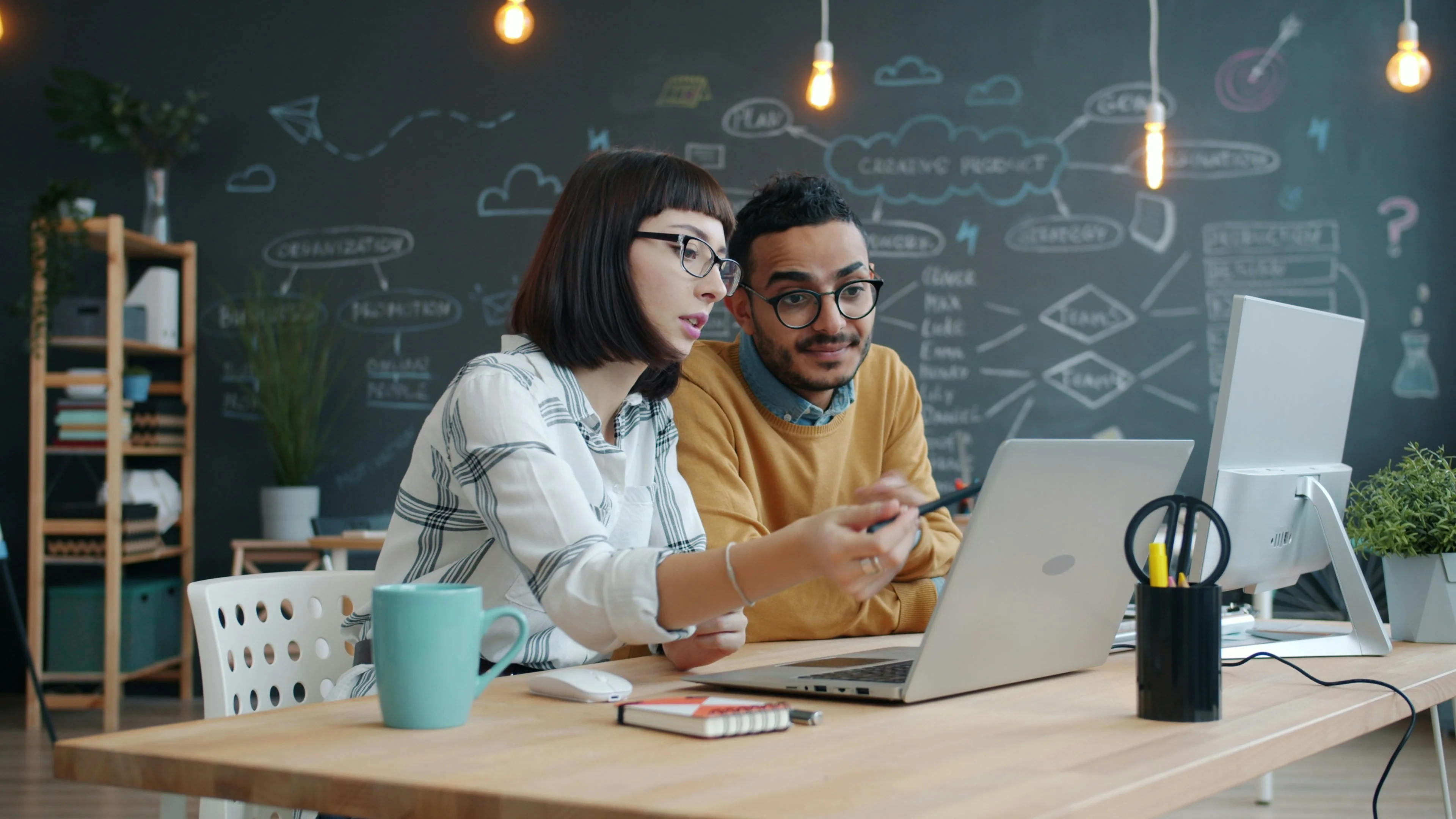 image Human Led Strategy and Decisionsn icon illustrating enterprise SEO by Arobit Digital